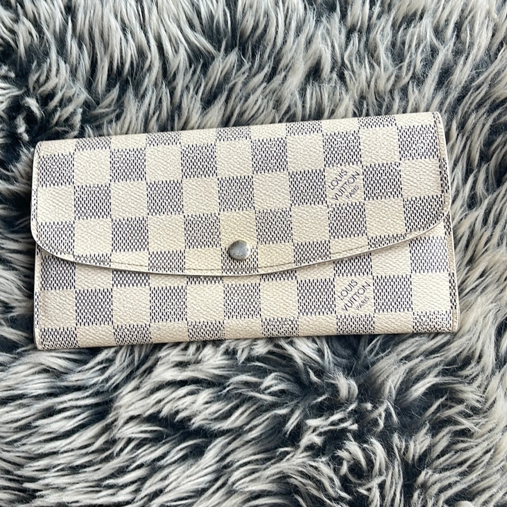 🤍AUTHENTIC LOUIS VUITTON DAMIER AZUR EMILIE WALLET